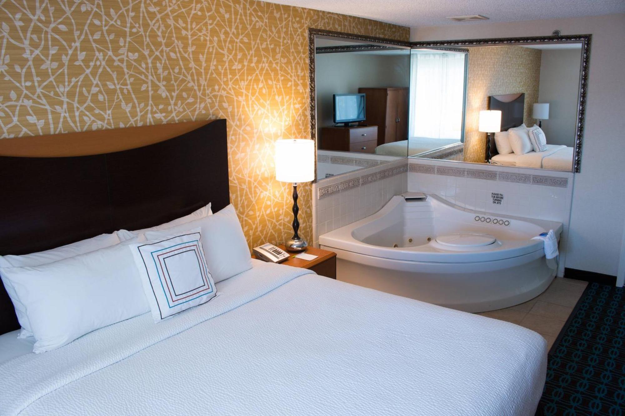 Fairfield Inn & Suites Oakland Hayward Ngoại thất bức ảnh
