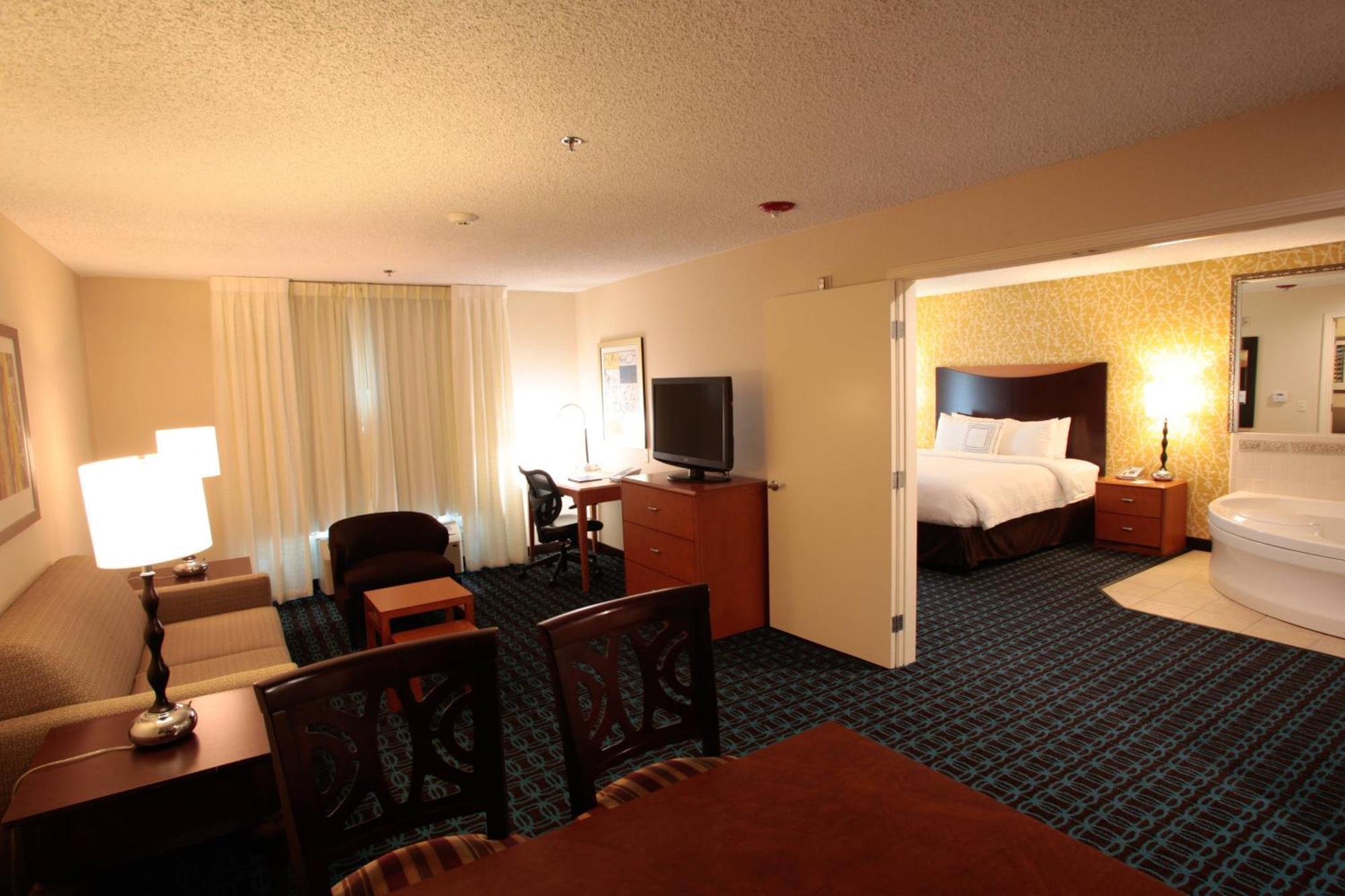 Fairfield Inn & Suites Oakland Hayward Ngoại thất bức ảnh