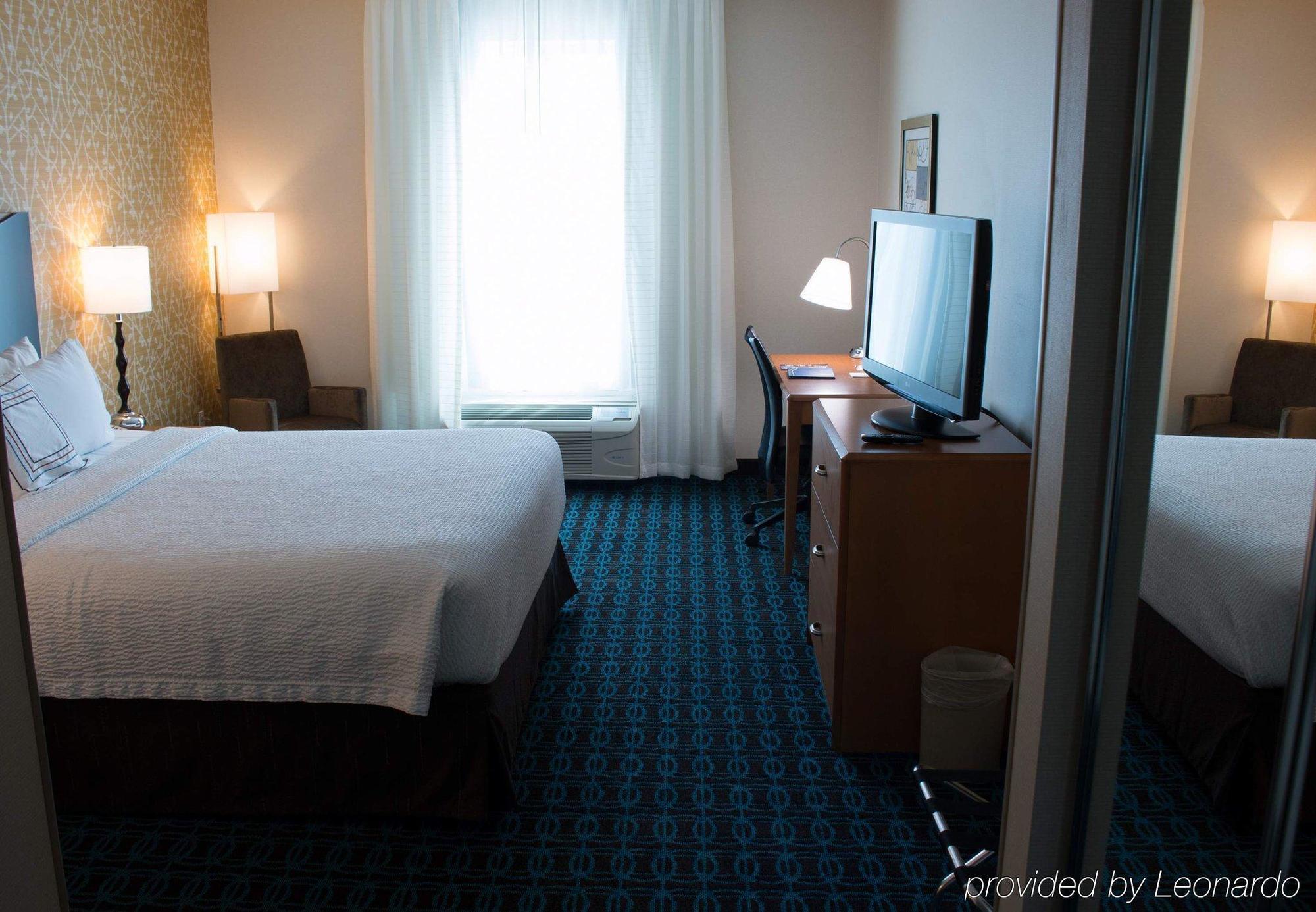 Fairfield Inn & Suites Oakland Hayward Ngoại thất bức ảnh